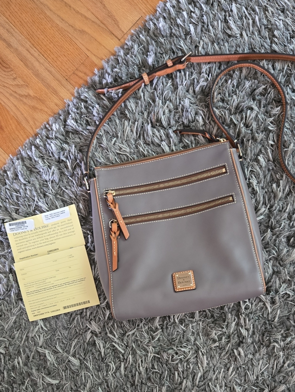 BNWT Dooney & Bourke Large Peyton Triple Zip Leather Crossbody-Taupe